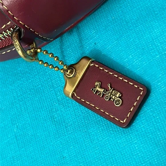 Coach Belt/Crossbody Bag in Signature Jacquard - Picture 3 of 11